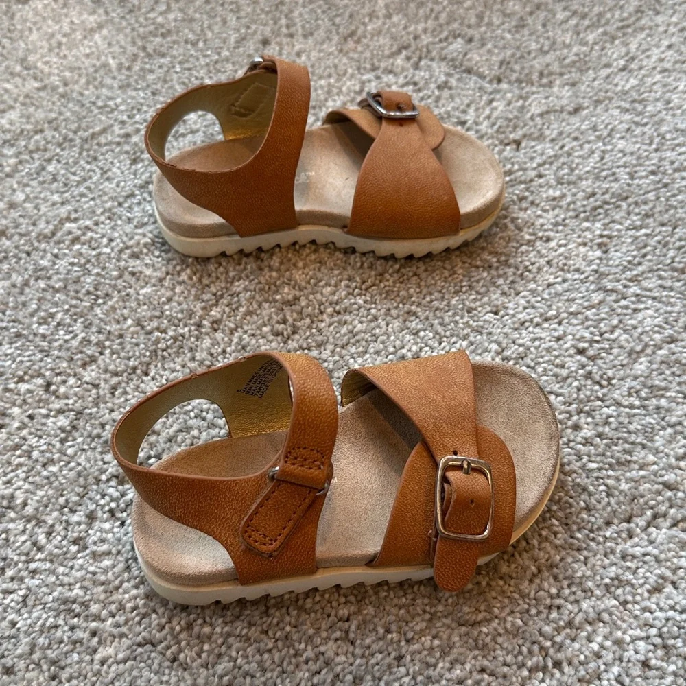 Cat & Jack- Toddler Girls' Shaelyn Sandals, size 5 Hook & Loop Contoured Footbed